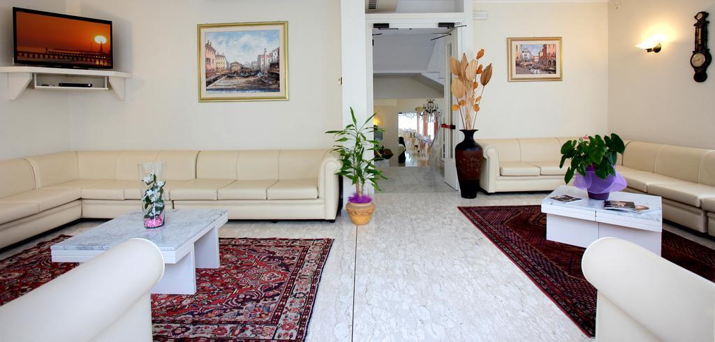 Hotel Torino Τζεσόλο Λίντο Εξωτερικό φωτογραφία