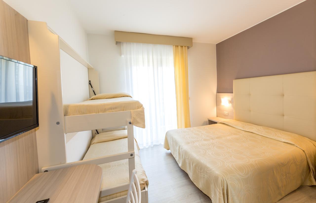 Hotel Torino Τζεσόλο Λίντο Εξωτερικό φωτογραφία